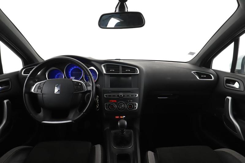 Ds Ds 4 1.6 Blue-HDi So Chic Bv6 120 ch