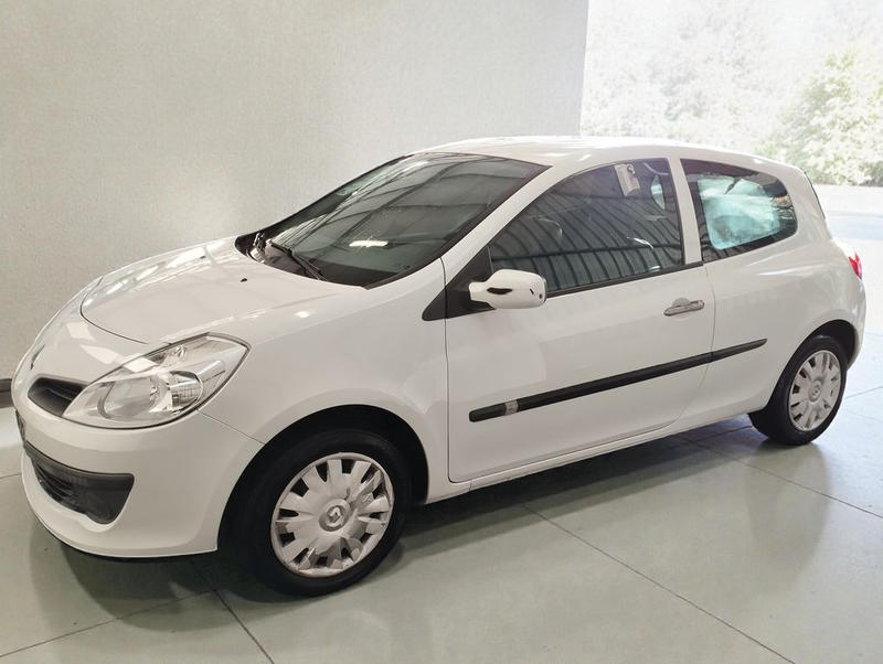 Renault Clio III 1.2 Tce 100 Expression 3p