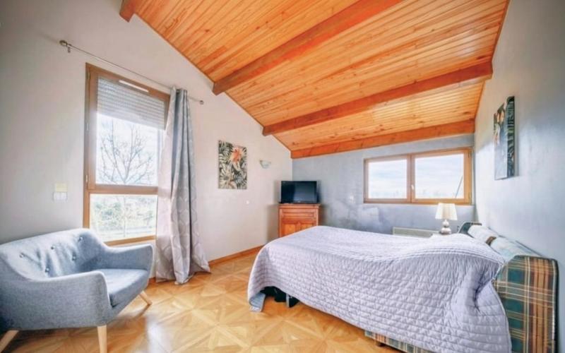 Villa - 250 m² - 7 pièces