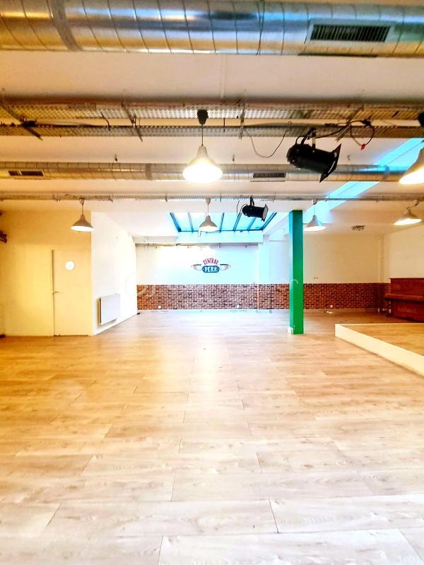 Bureau - 243 m² - 4 pièces