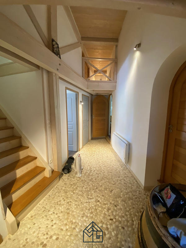 Maison - 185 m² - 7 pièces
