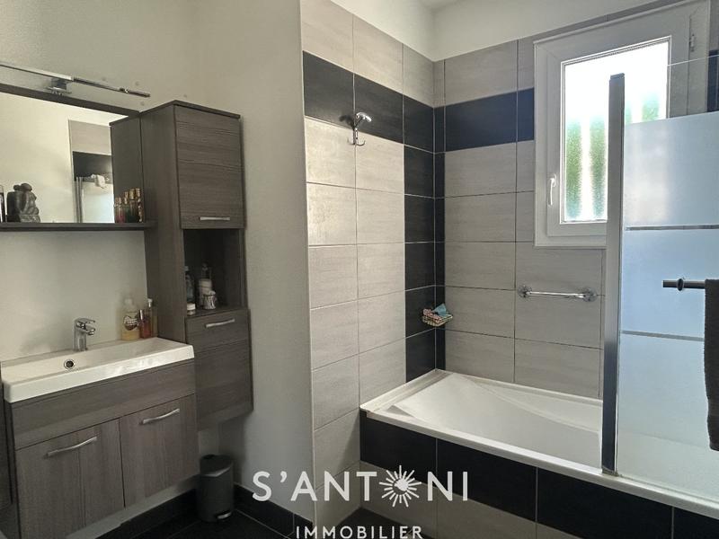 Maison - 84 m² - 4 pièces