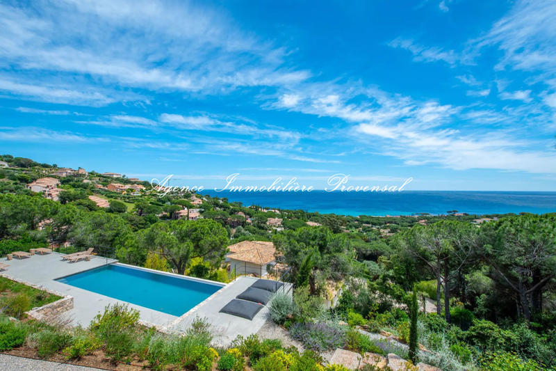 Villa - 360 m² - 6 pièces