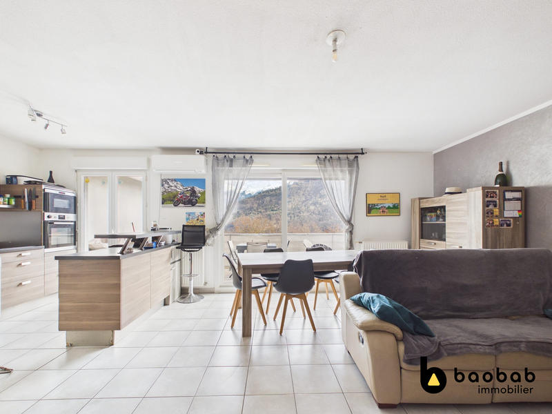 Appartement - 70 m² - 3 pièces