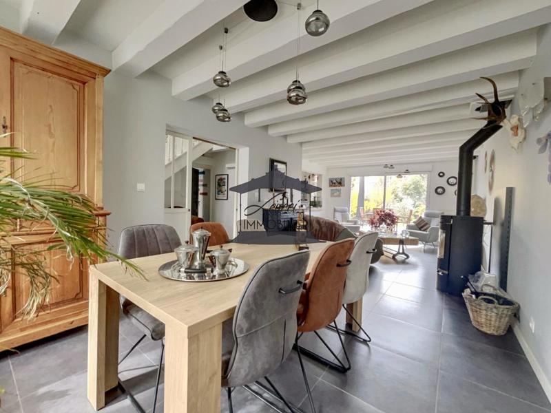 Maison - 160 m² - 5 pièces