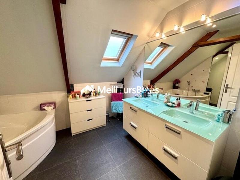 Maison en pierre - 180 m² - 8 pièces