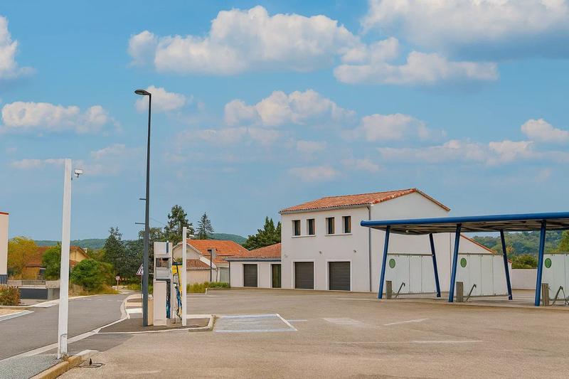 Magasins - 62 m² - 3 pièces