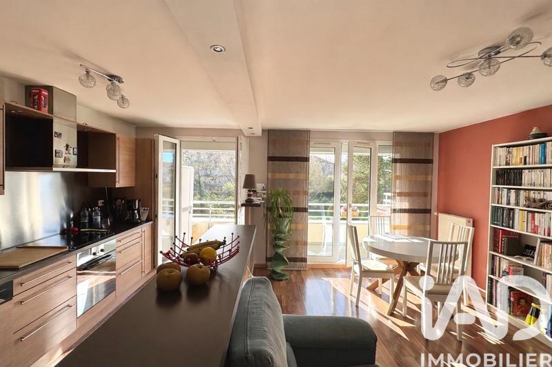 Appartement - 64 m² - 3 pièces