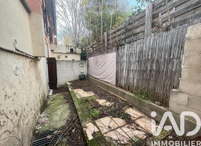 Studio - 27 m² - 1 pièce