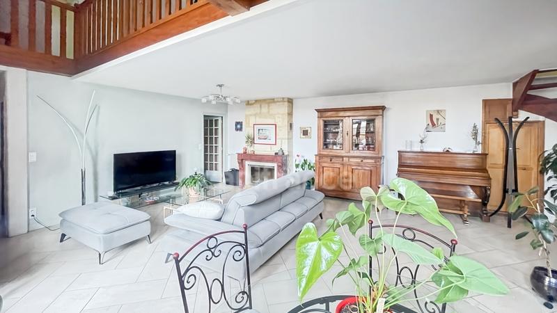 Maison en pierre - 160 m² - 7 pièces