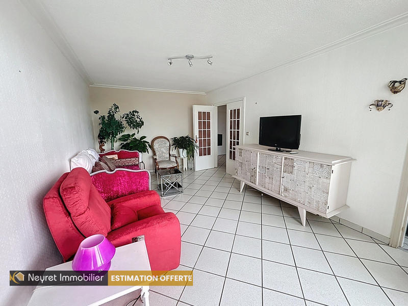 Appartement - 102 m² - 5 pièces