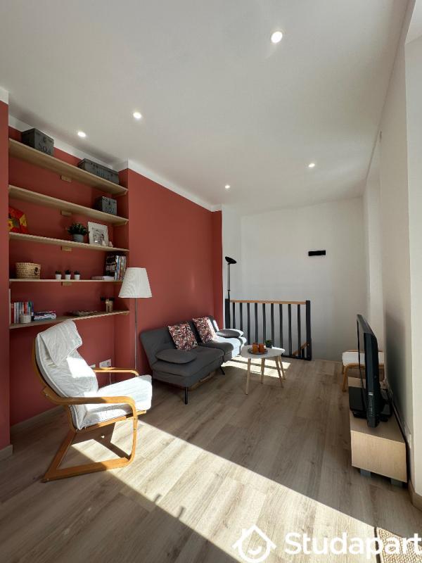 Chambre - 11 m² - 1 pièce