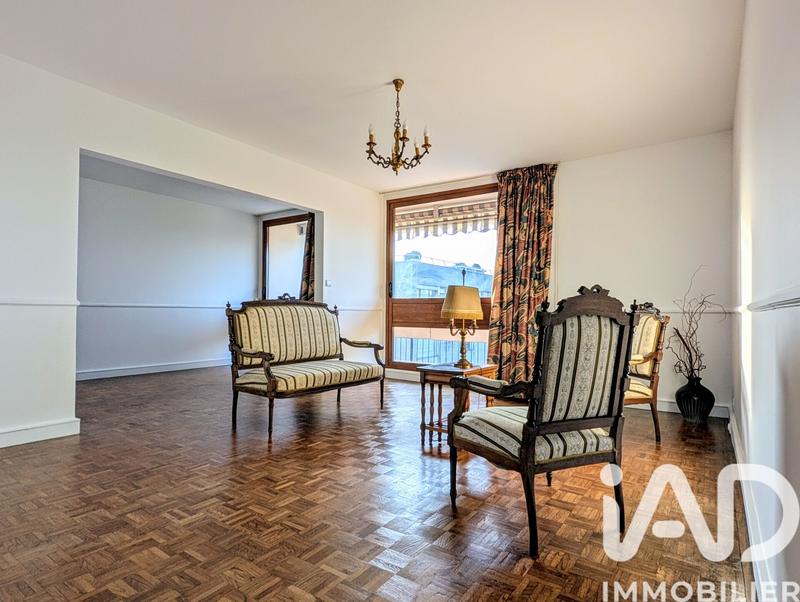 Appartement - 92 m² - 5 pièces