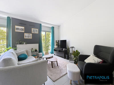 Appartement - 104 m² - 5 pièces