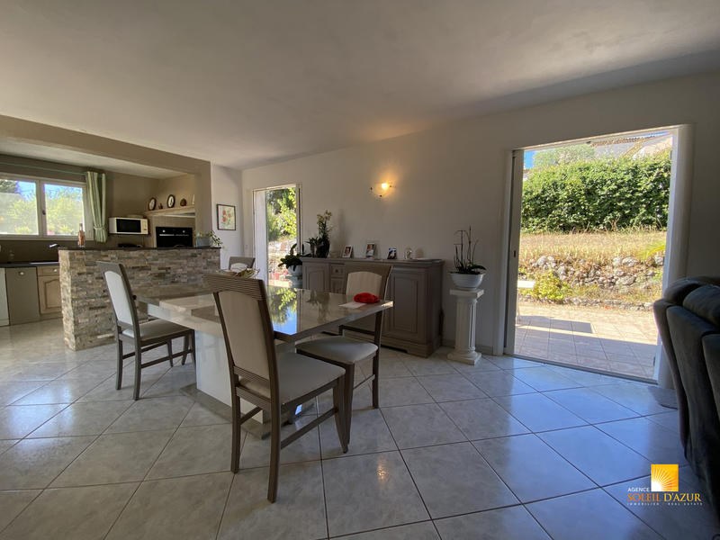 Maison - 176 m² - 6 pièces