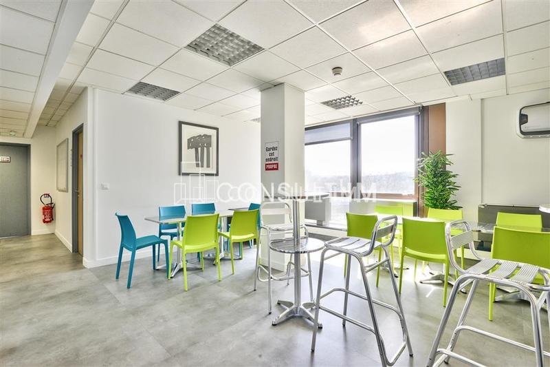 Bureau - 1 236 m²