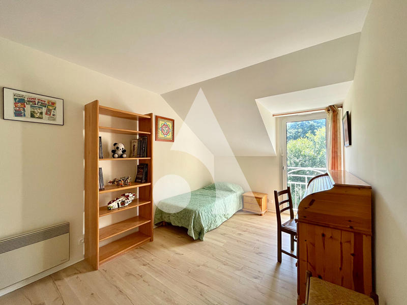 Appartement - 117 m² - 6 pièces