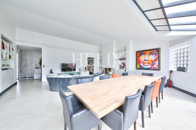 Maison - 190 m² - 8 pièces