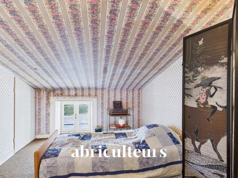 Maison - 258 m² - 12 pièces