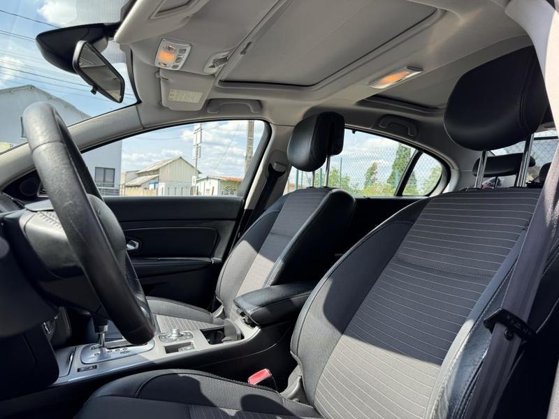 Renault Latitude 2.0 Dci 173 Ch Garantie / Reprise Possible