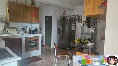 Maison - 212 m² - 10 pièces