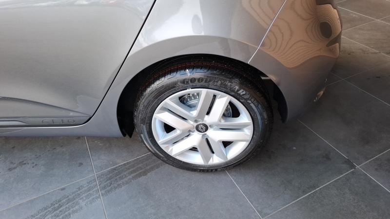 Renault Clio V Evolution Blue dCi 100 -24