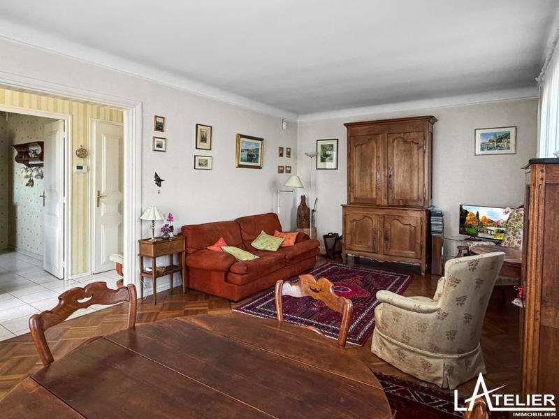 Maison - 98 m² - 5 pièces