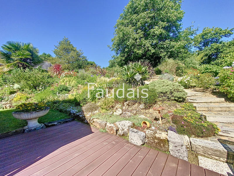 Maison - 151 m² - 6 pièces