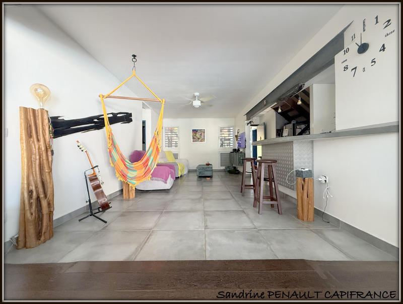 Maison - 97 m² - 5 pièces