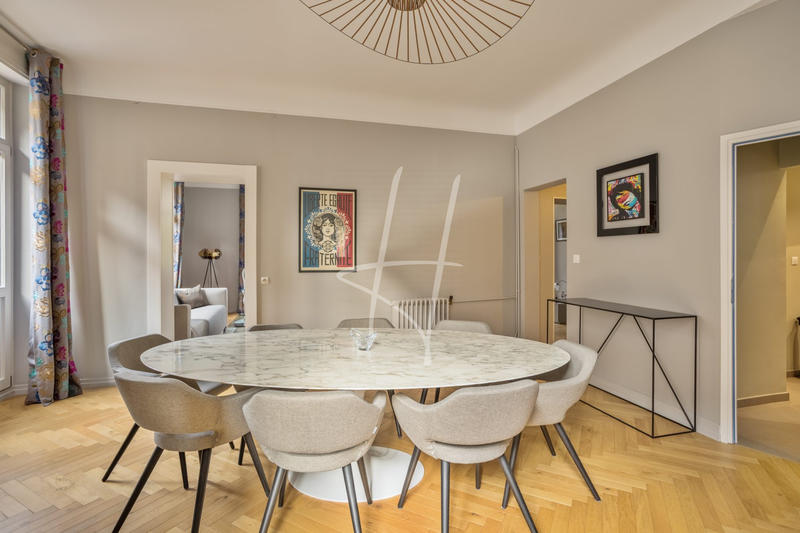 Appartement - 123 m² - 5 pièces