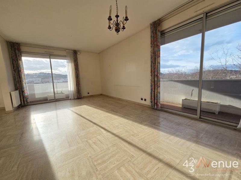 Appartement - 125 m² - 6 pièces