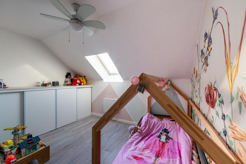 Maison - 95 m² - 5 pièces