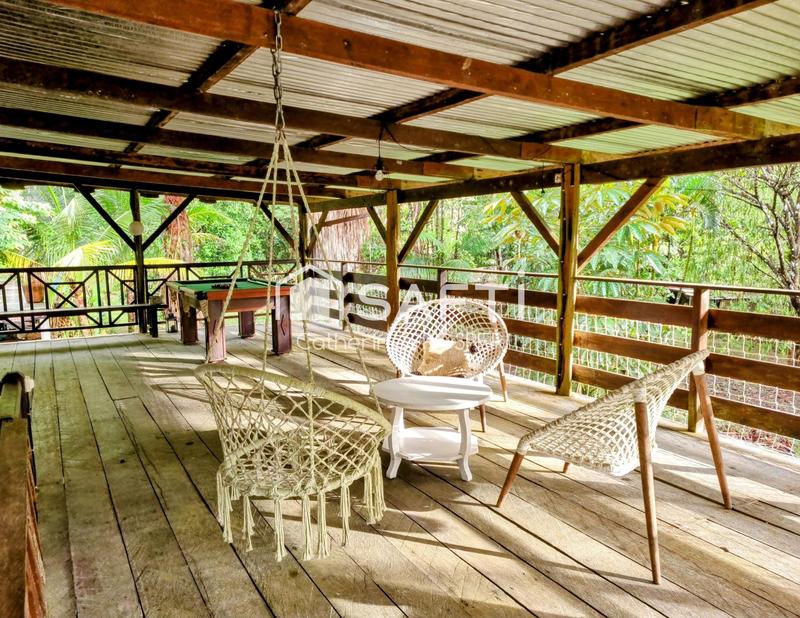 Propriété - 114 m² - 4 pièces