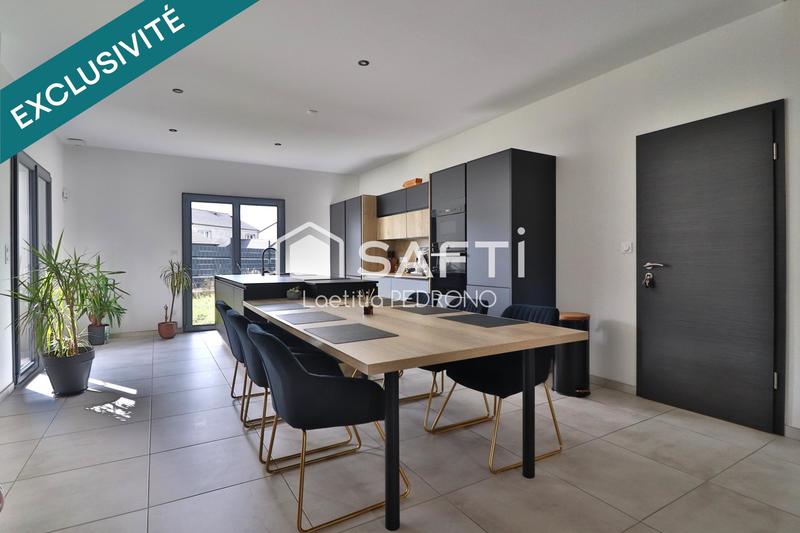 Maison - 105 m² - 4 pièces