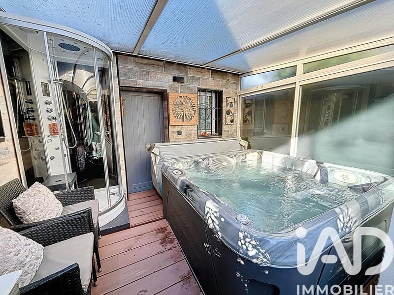 Maison - 104 m² - 5 pièces