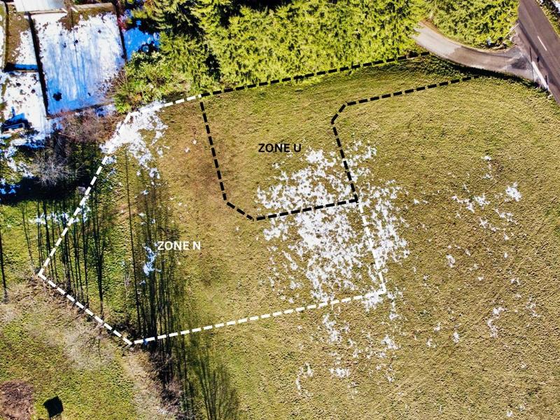 Terrain constructible - 2 300 m²