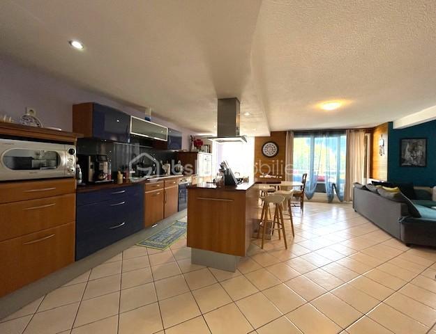 Appartement - 74 m² - 3 pièces