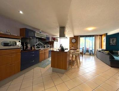 Appartement - 74 m² - 3 pièces
