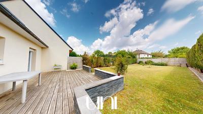 Maison - 95 m² - 5 pièces