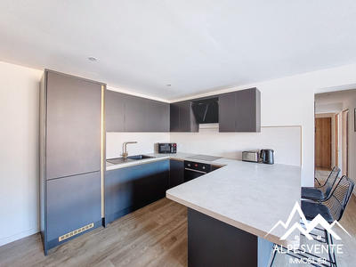 Appartement - 80 m² - 4 pièces