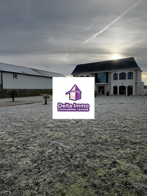 Maison - 345 m² - 8 pièces