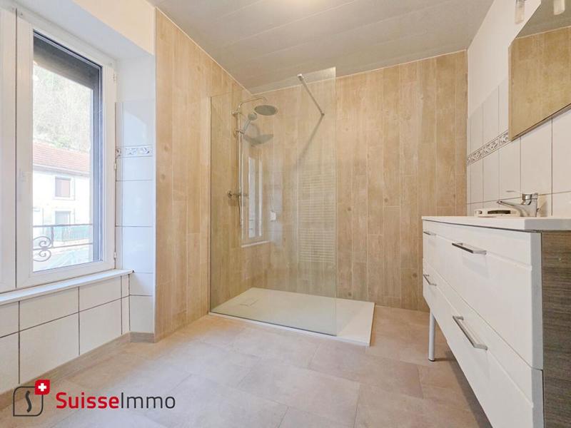 Maison - 186 m² - 9 pièces