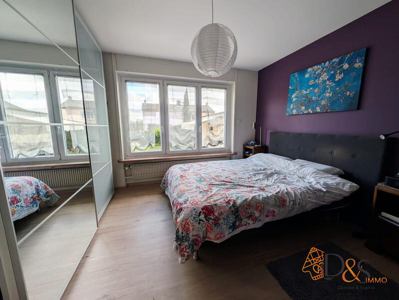 Maison - 121 m² - 6 pièces