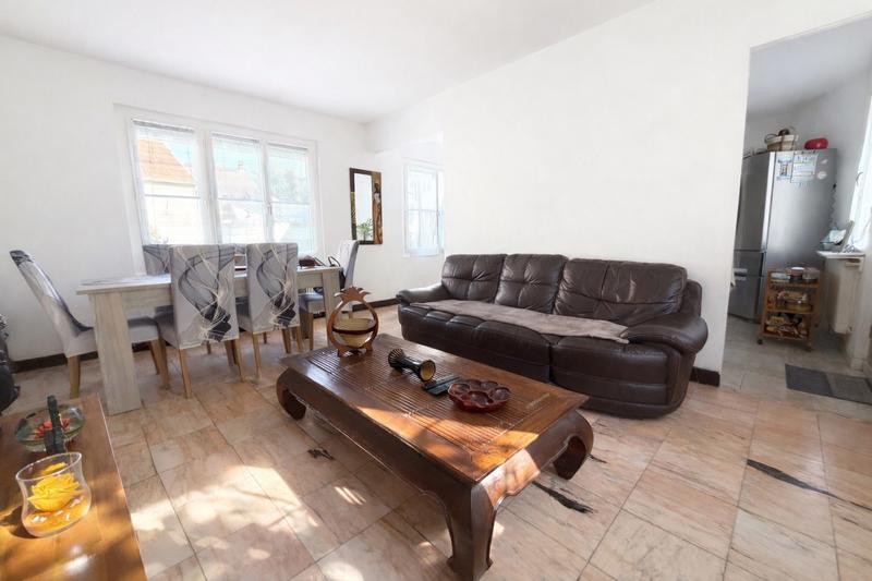 Maison - 95 m² - 5 pièces