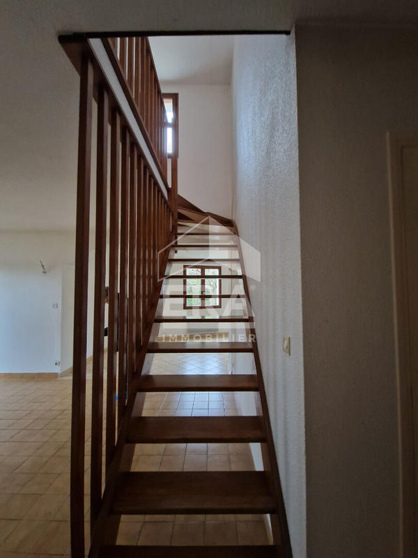 Maison - 121 m² - 5 pièces