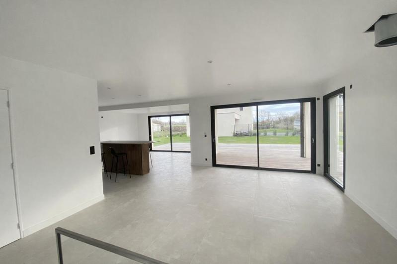 Maison - 163 m² - 5 pièces