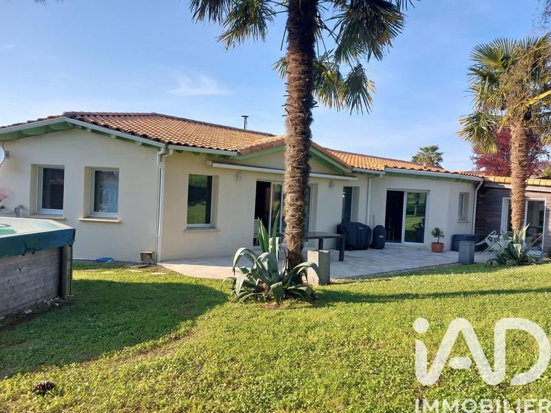 Maison - 139 m² - 7 pièces