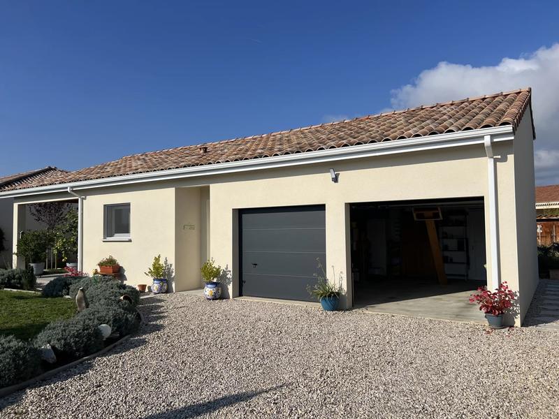 Maison - 110 m² - 4 pièces