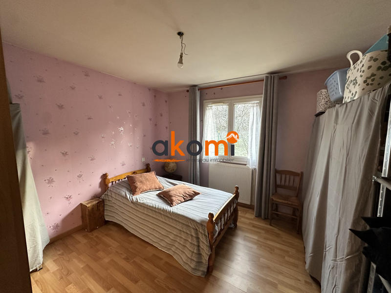 Maison - 121 m² - 8 pièces