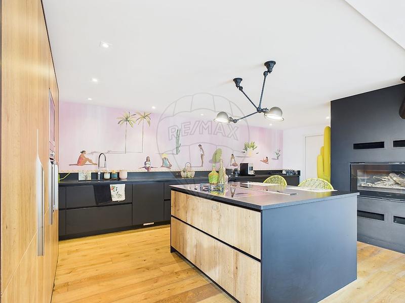 Maison - 175 m² - 6 pièces